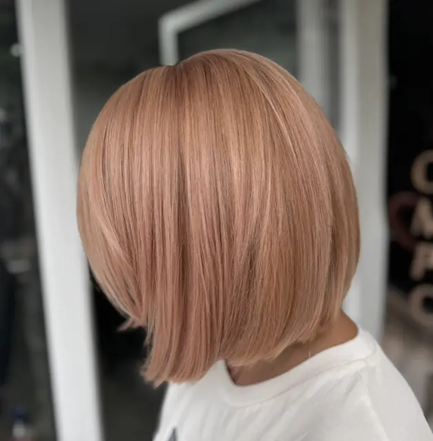 Păr roz / strawberry blond